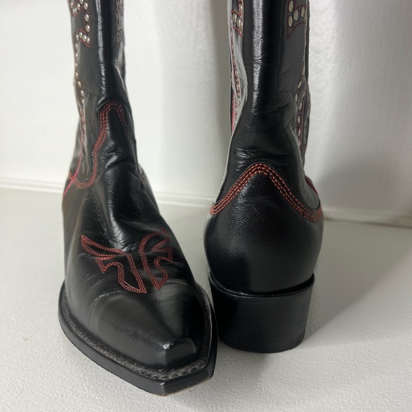Frye Daisy Duke Black and Red Embellished Cowboy Country Western Boots - Size 9M - Picture 9 of 12